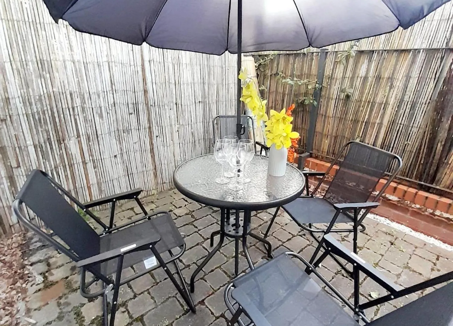 3Br House With 3 Bathrooms - Families - Professionals - Relocators - Nec - Bhx - Hs2 - Jlr - Travel Cot Available - Pets Welcome - Free Parking Birmingham Holiday home