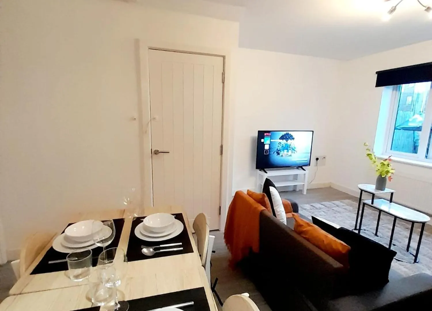 3Br House With 3 Bathrooms - Families - Professionals - Relocators - Nec - Bhx - Hs2 - Jlr - Travel Cot Available - Pets Welcome - Free Parking Birmingham