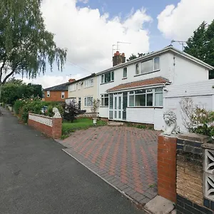  Holiday home Comfy Moseley